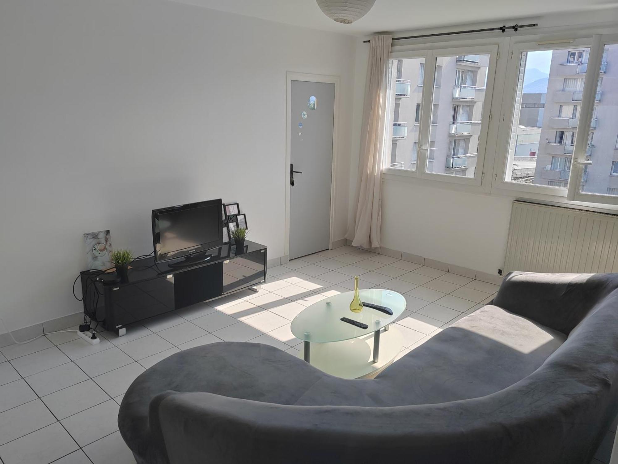 Une Chambre Dans Appartement Partage, Grenoble A 8 Min Du Centre-Ville Bagian luar foto