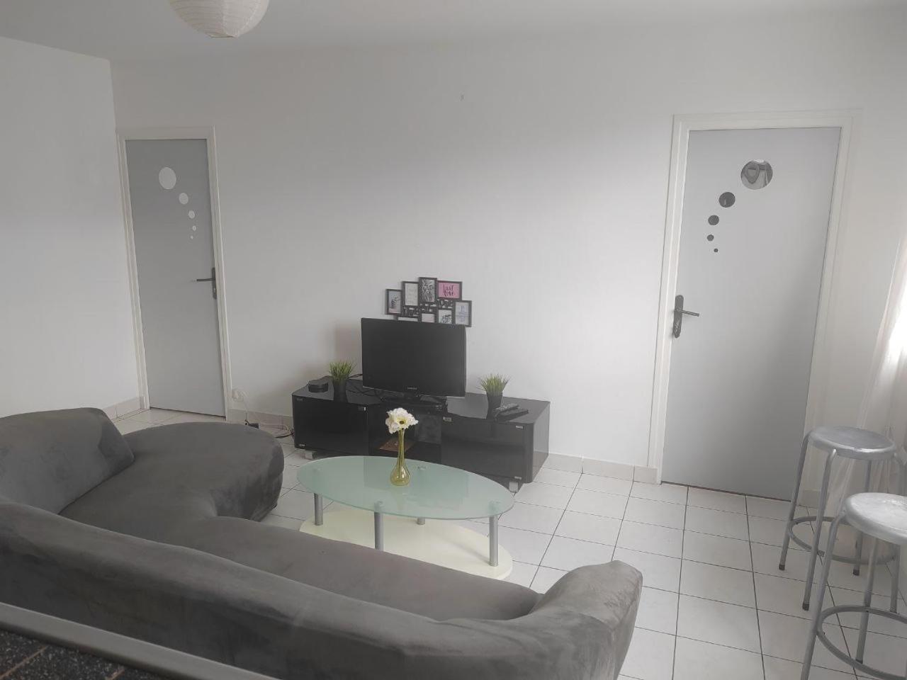 Une Chambre Dans Appartement Partage, Grenoble A 8 Min Du Centre-Ville Bagian luar foto