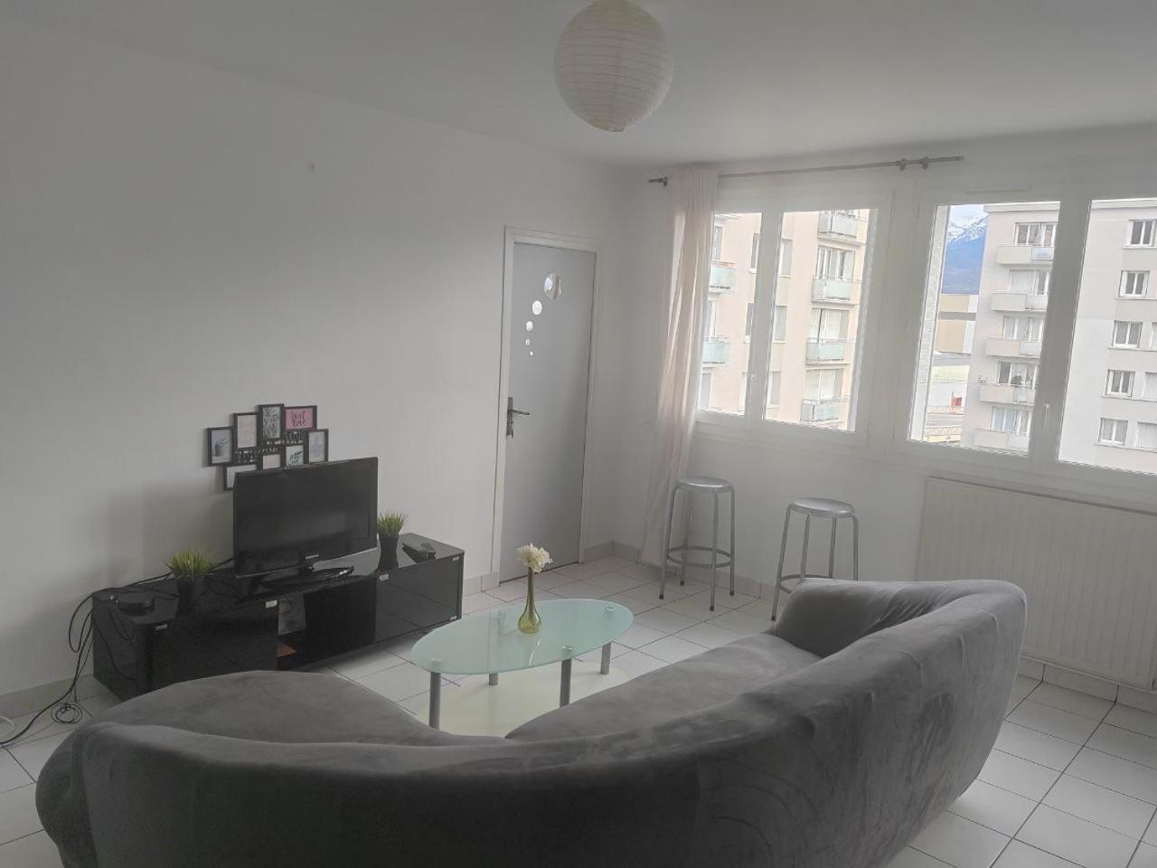 Une Chambre Dans Appartement Partage, Grenoble A 8 Min Du Centre-Ville Bagian luar foto