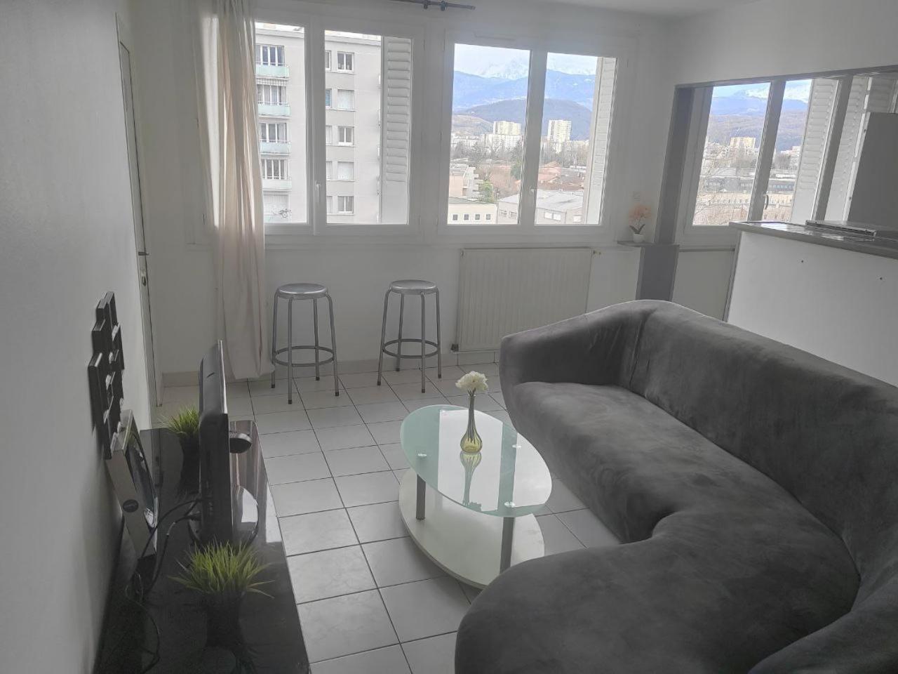 Une Chambre Dans Appartement Partage, Grenoble A 8 Min Du Centre-Ville Bagian luar foto